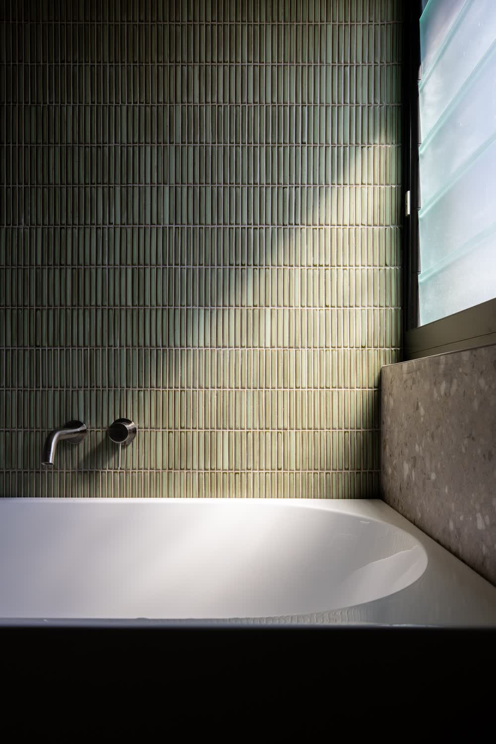 Tiled bath nook